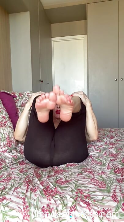 Każdy cal mojego muskularnego ciała jest ciasny