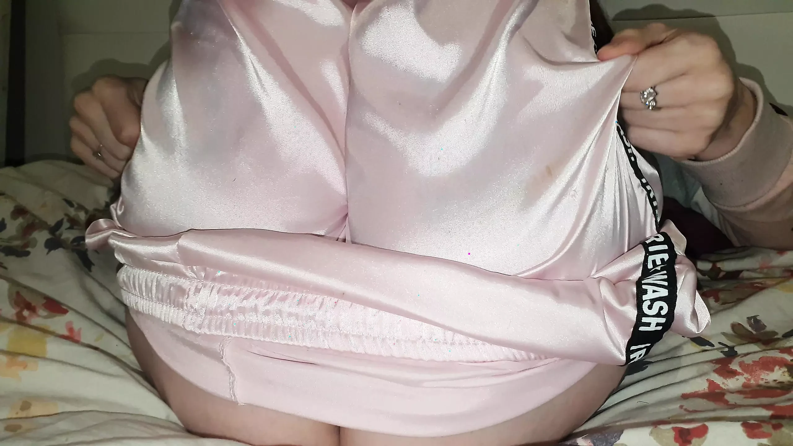 Patrii2002 | Spanish very teen touches her pink vagina