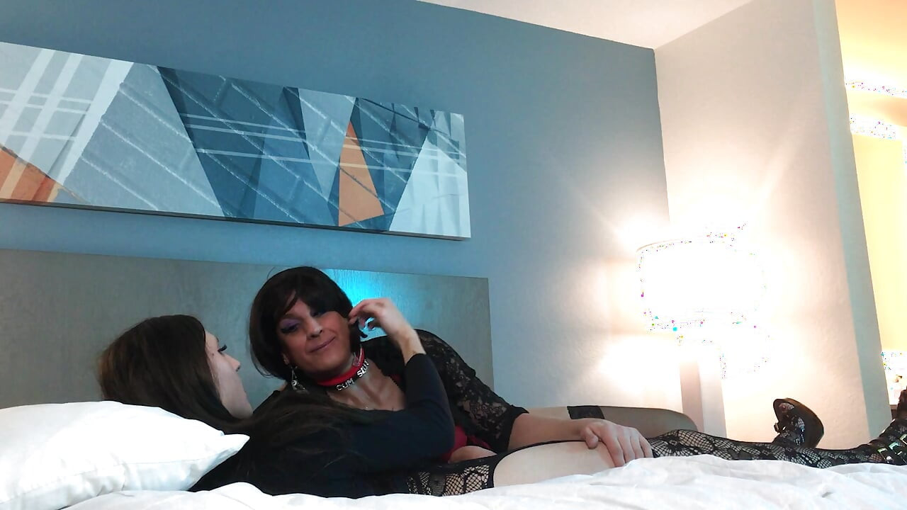 Crossdresser Bailey Willde chupando femboy Jasmyne Jaye - compilación 9