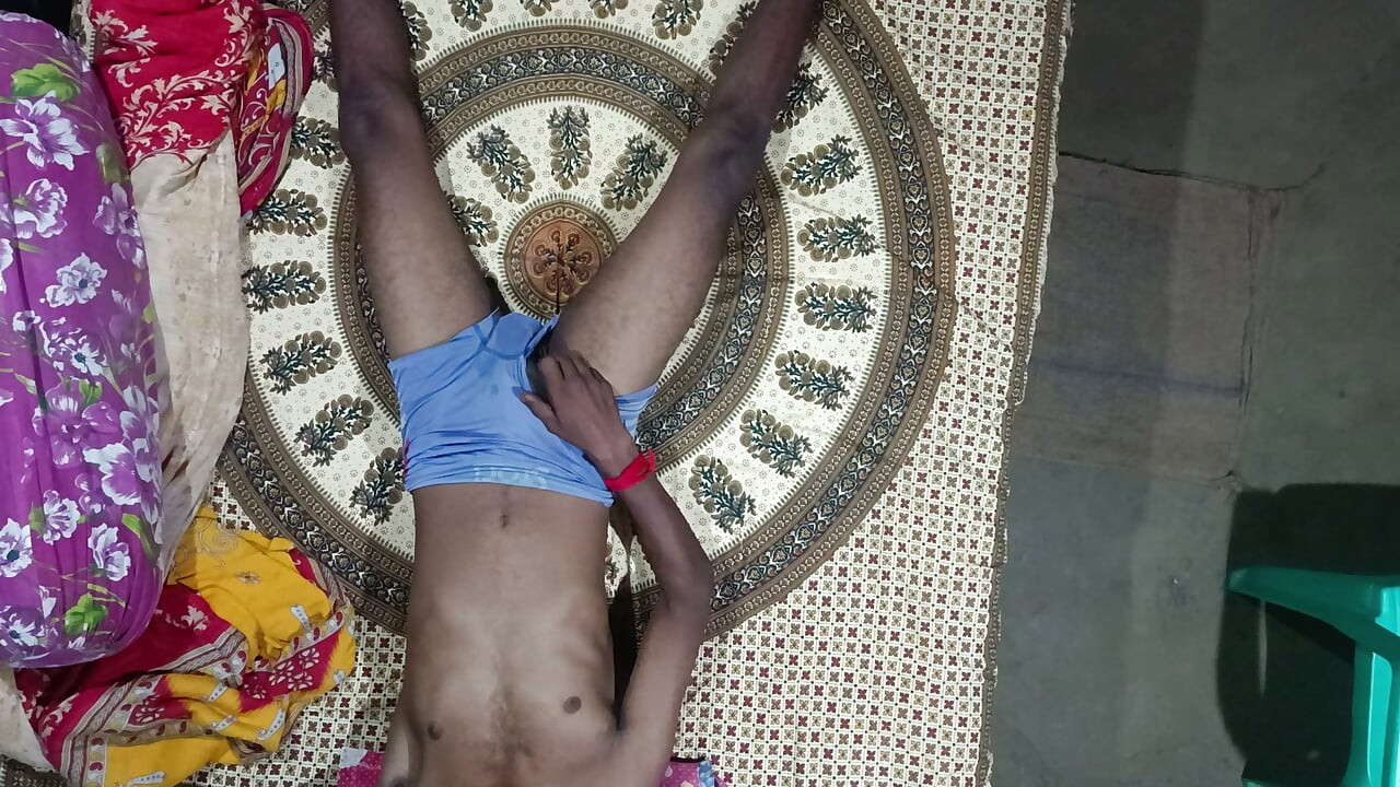 Desi mature hard dick blowjob