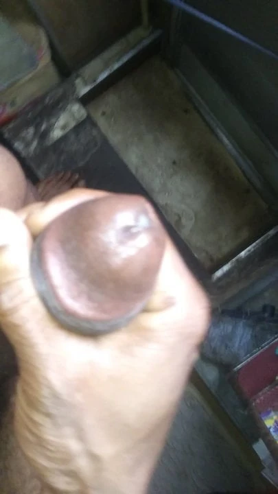 Kojo melancap sebelum kerja