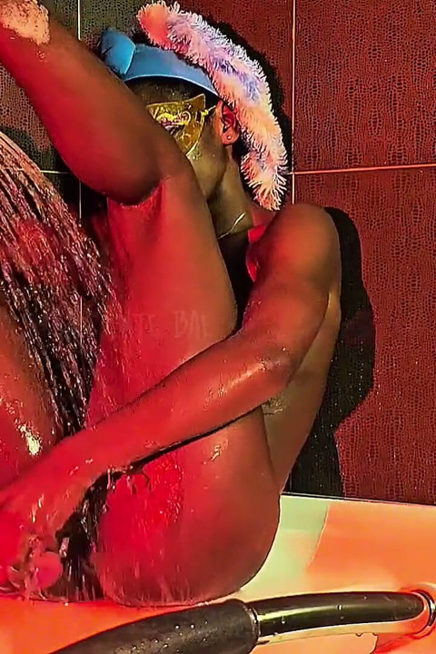 Im Such a Dirty Slut...time for a Bath Cum N Join Me;)