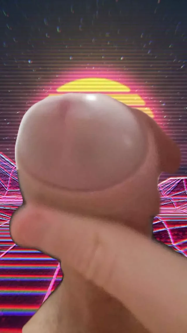BIG ASS RIDES COCK JOCKER'S COCK - HOT TRANS