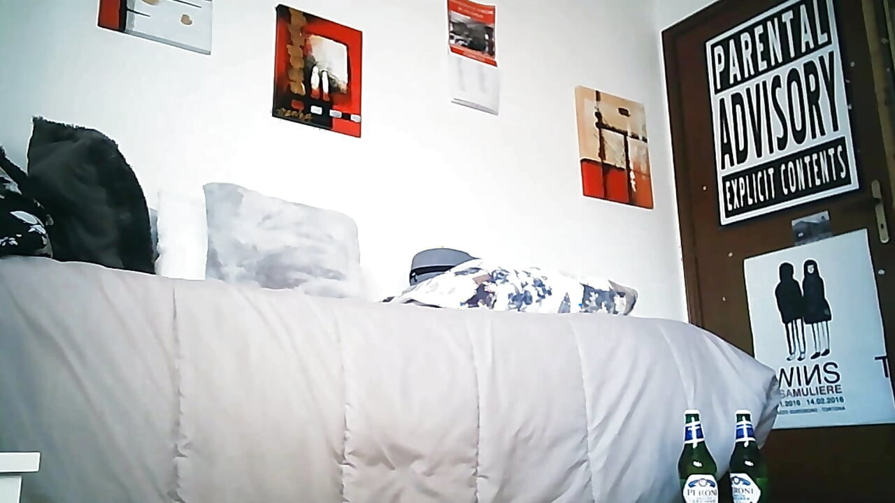 Asmr şişirme ve sesler: Nicoletta, şişme bebek ve şişmiş göbek