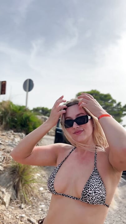 Hot Girl Is Flashing Pussy and Tits Outdoor Compilation