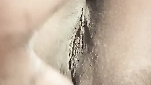 Istri desy pertama kali merekamku video di malam hari