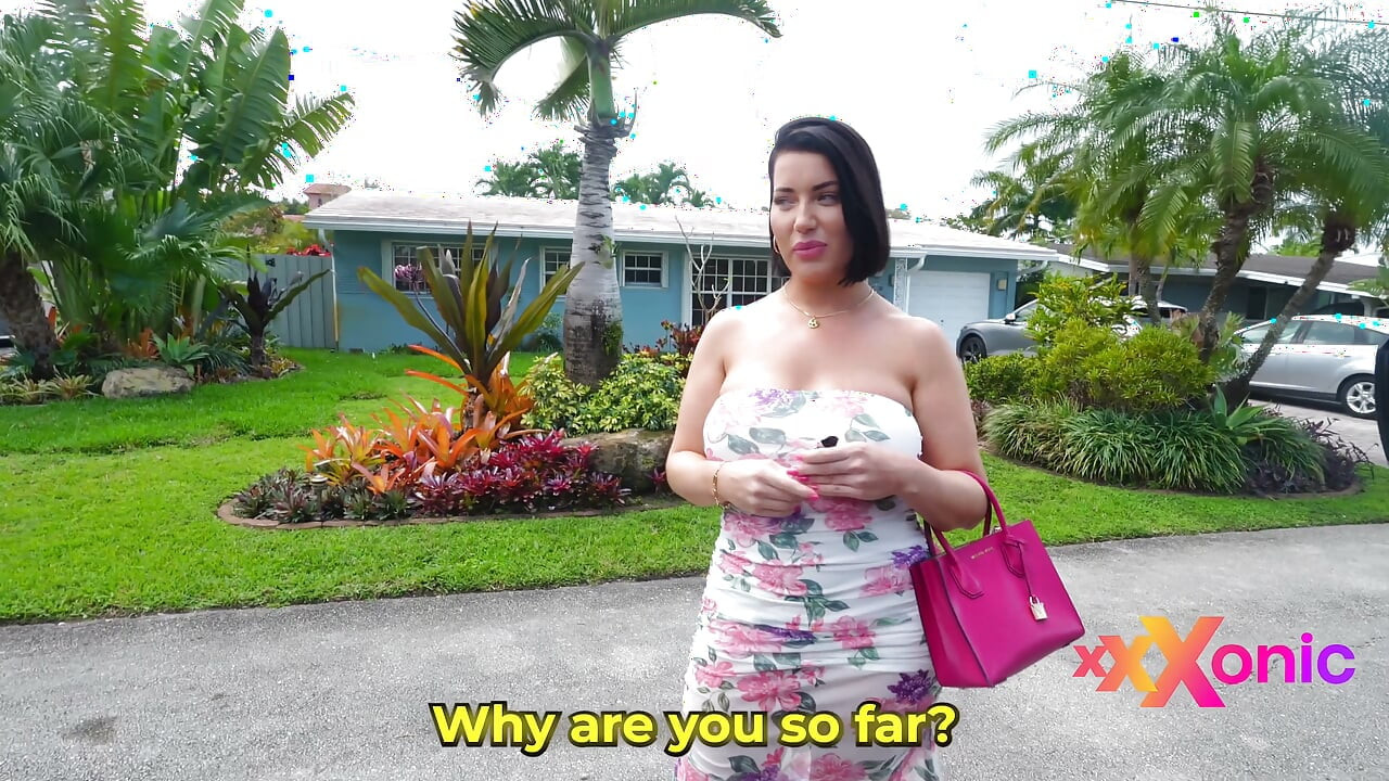Ela lutou com o marido e depois encontrou um pau de verdade
