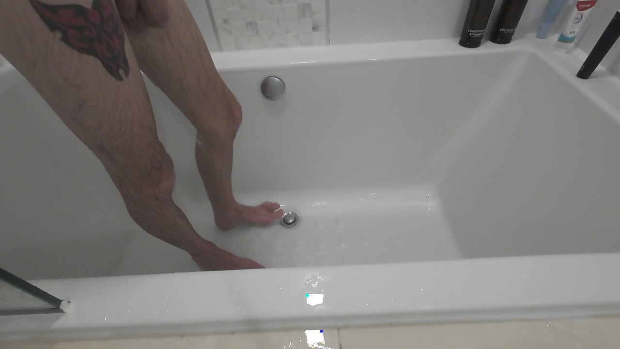 I Need A Foot Slave To Worship My Size 10 Feet