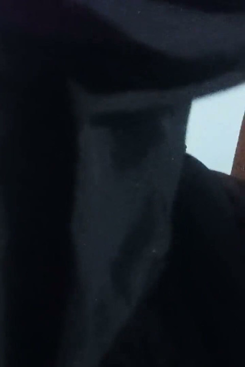 Ven gnider sin pik mod min fisse og knepper mig foran min cuck