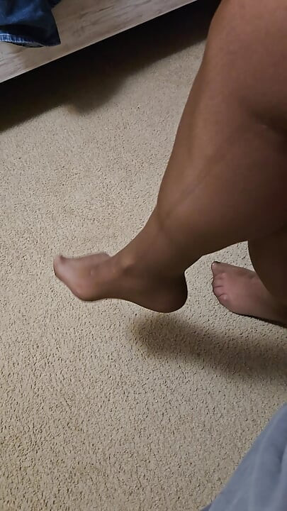 Louise Nylontease