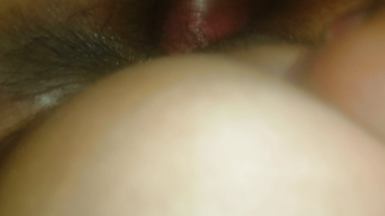 Moja maćeha otvara mi guzicu