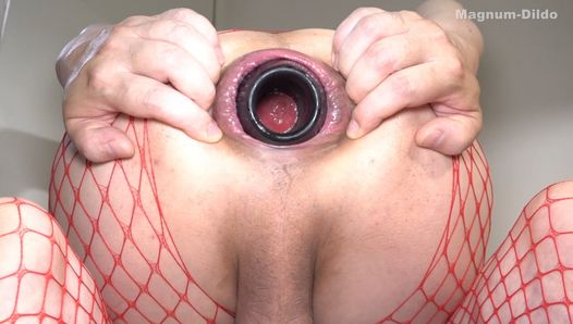 Insertion d’un plug tunnel dans l’anus et étendre. #5