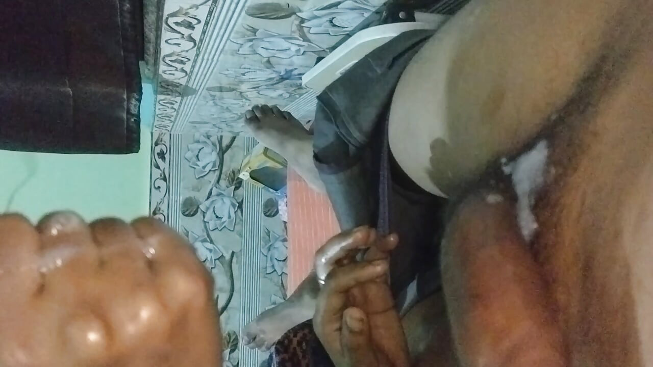 Oil Massage and Huge Cum Shot From My Girlfriend Hand
