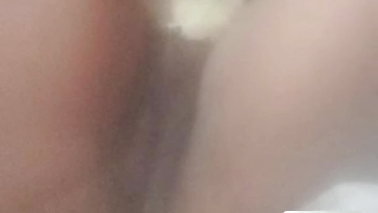 Vrouw laat me poesje zien