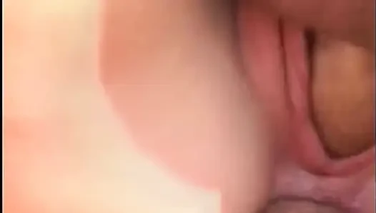 Memekku menganga lebar di surga