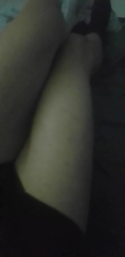 If you're obsessed with feet, this is your paradise. Exclusive photos and videos of close-ups, soft soles, perfect toes