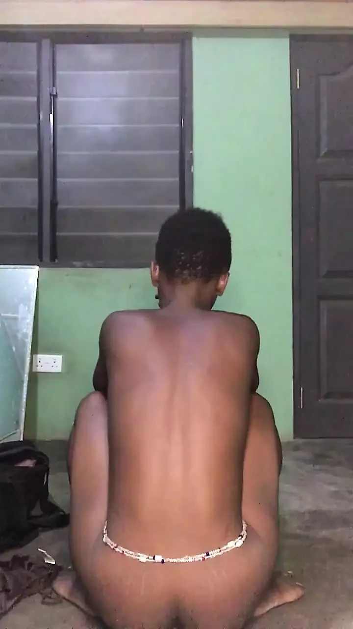 我对阴户的爱骑乘假阳具