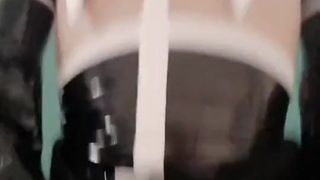 Азиатская кроссдрессера скачет в видео от первого лица