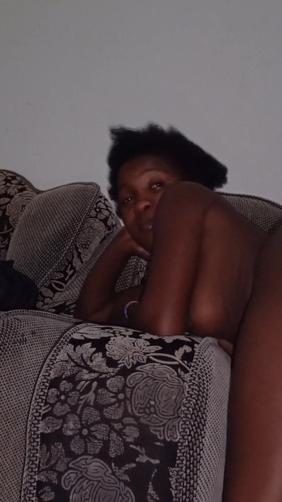 ควยใหญ่ของคนผิวดําเย็ดตูดดําฉ่ําๆ