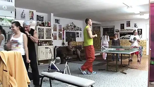 Ateşli sikiş partisi, gel izle ve baştan çıkar