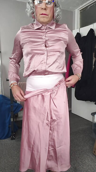 Grandma's not wearing any panties and got a skirt bulge