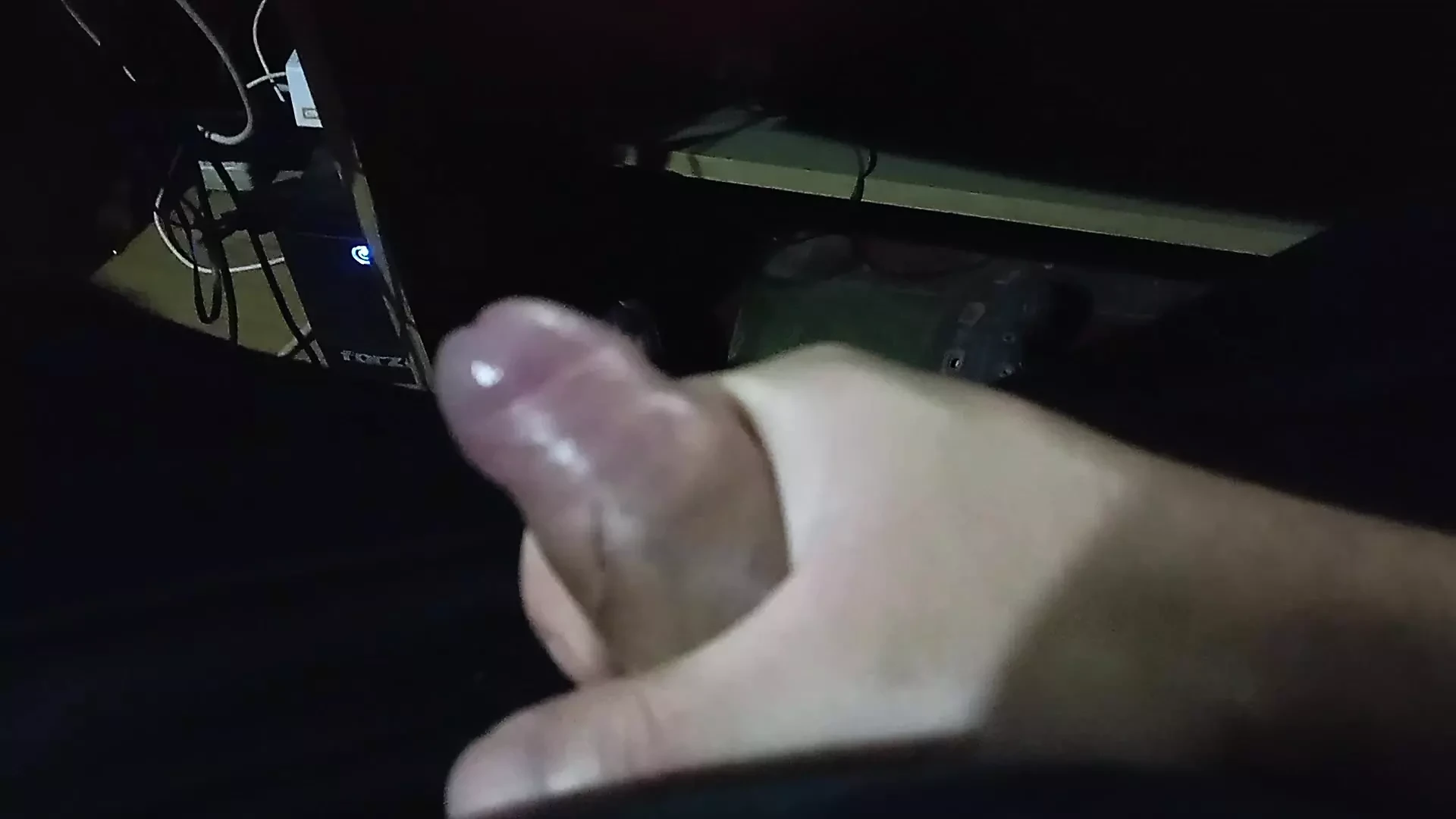 This dick wants to be inside a butt
