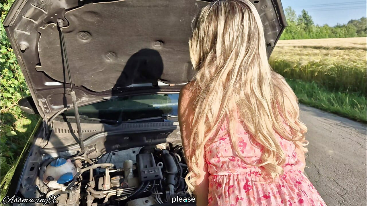 Stranger Caught Big Ass Girl With Car Breakdown And Helping Fix It For Deep Anal Sex