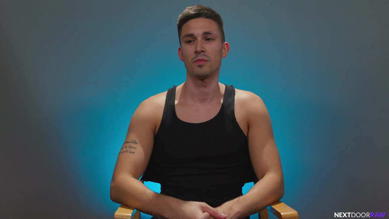 华丽的twnk性感翻转乱搞现实生活中的tatted BF大屁股