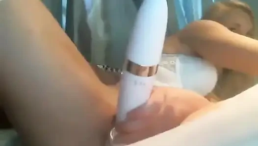 Fuckig My Wet Pussy and Showing My Feet