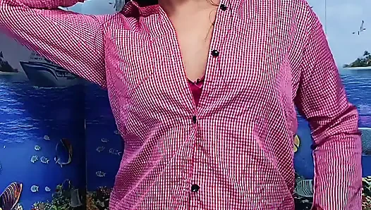 Indian Hot Desi schoolgirl Changing uniform And masterbating. Indian desi selfie video.