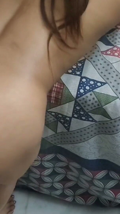 Mossi ki ladki ki chut ka ras | Clip 1