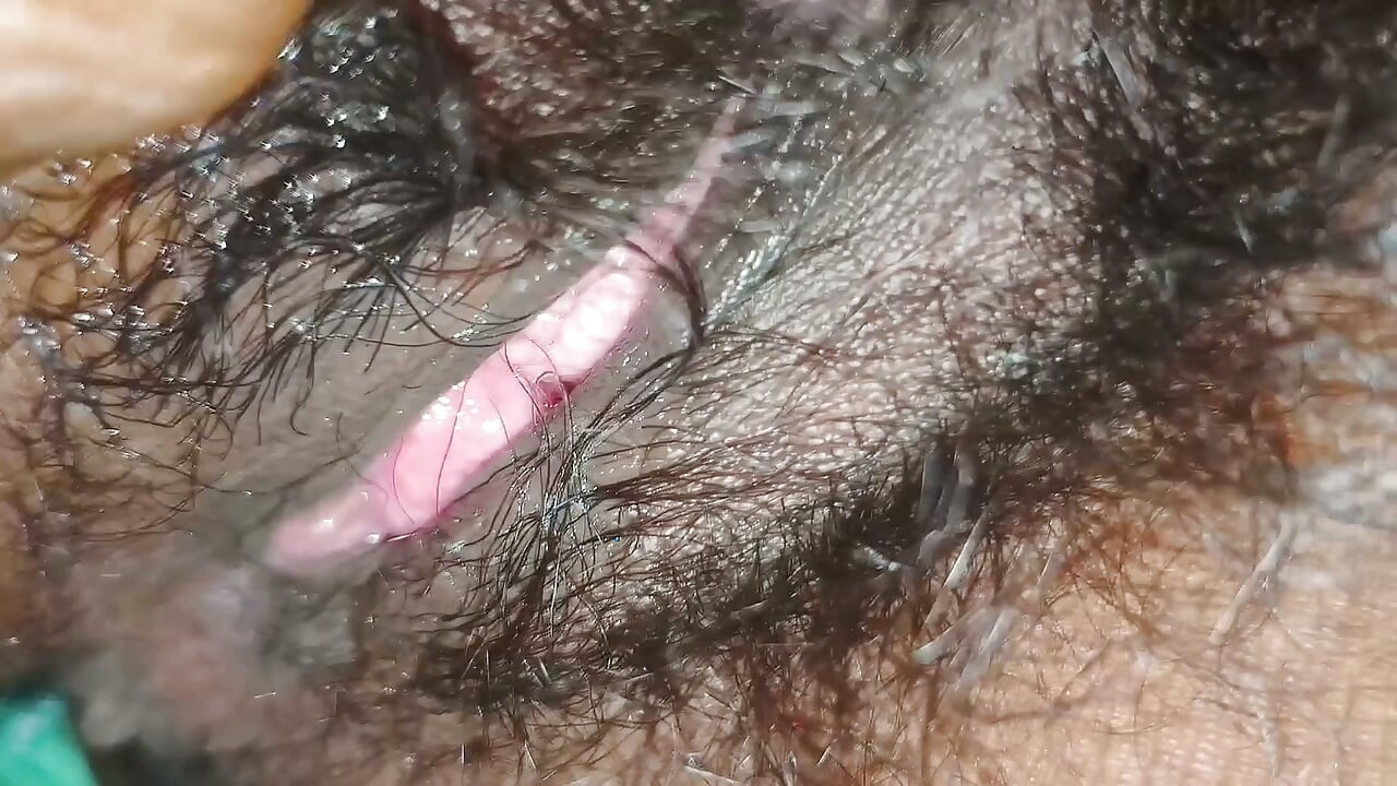 Dewar ne bhabhi ki chut ko uttejit kiya part 1