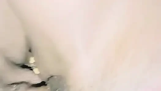 Трахни меня жестко и суй свой член в мою киску, я больше не могу ждать, пожалуйста, трахни меня жестко и жестко деревенская пара дези