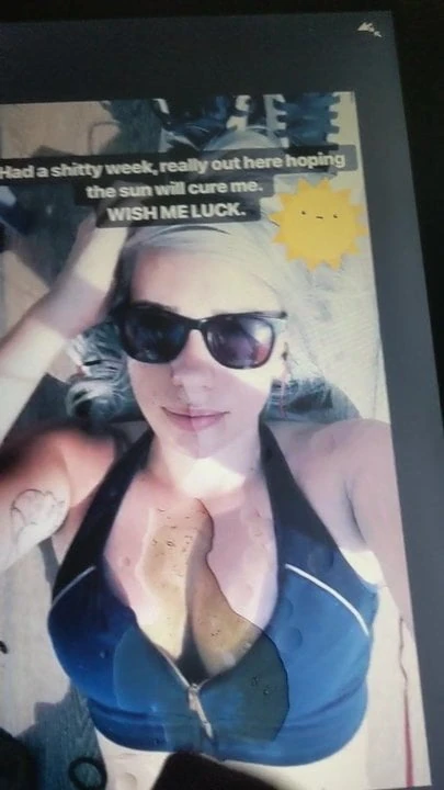 Alanah Pearce e omaggio