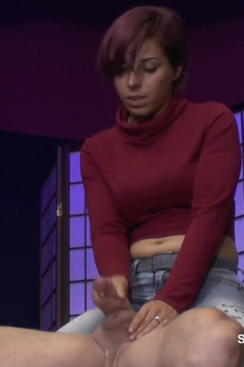 Sydney bermain dengan hamba!