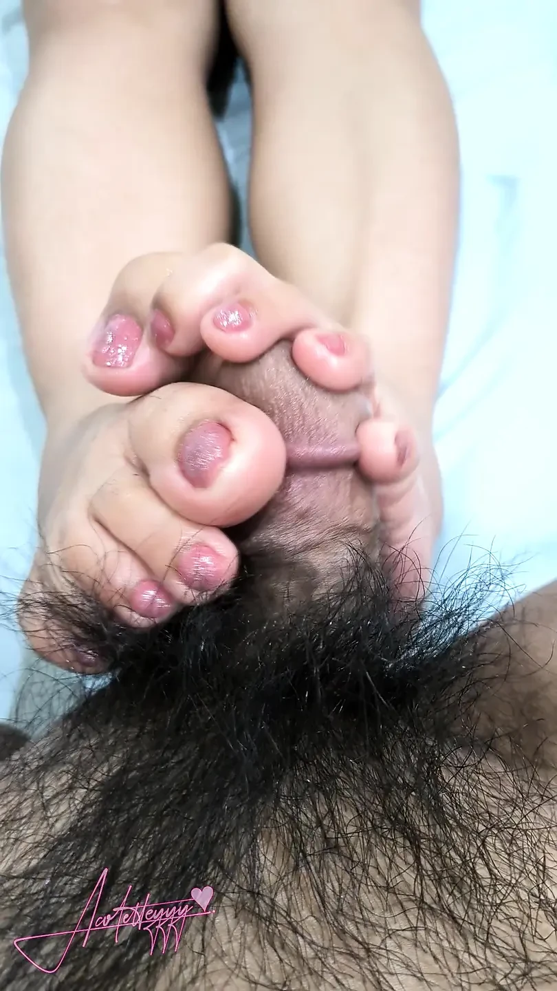 She Toejob Edges His Cum Until Her Big Toe Teases His Cum Out