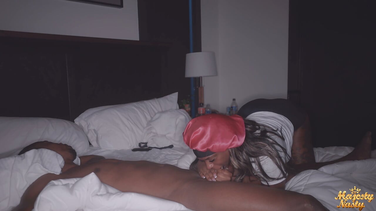Ebony Wakes Best Friends Boyfriend up to Some Pussy