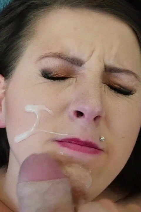 Huge tits Kamile Amora is a bad step daughter