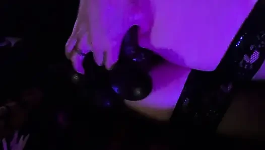 Çifte büyük zenci yarağı dildo ply ve ayak parmaklarının ucunda döl!