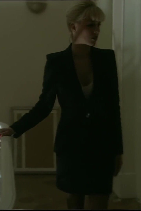 Beautiful Horny MILF Is Enjoying to Get a Double Penetration Sex