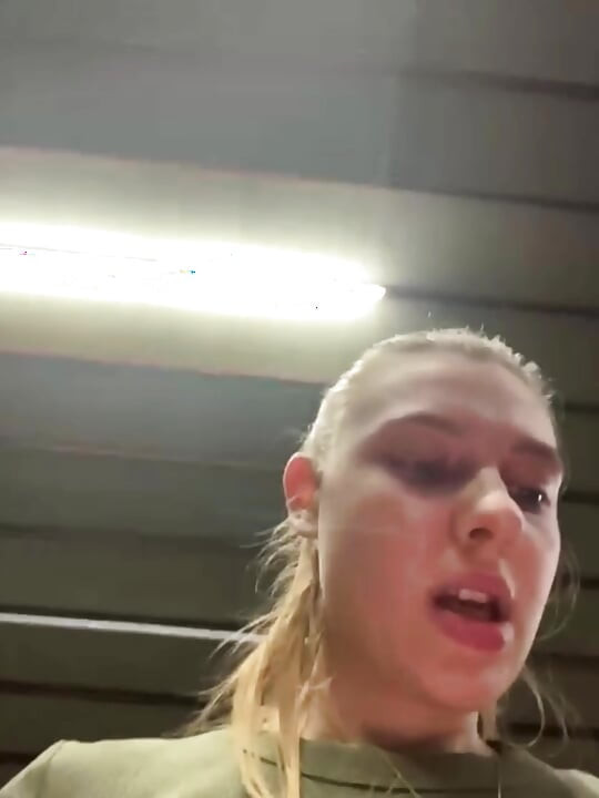 Big ass in Leggings training so hard