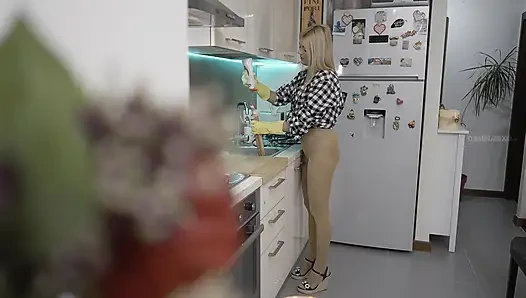 Fuck and Pee 6