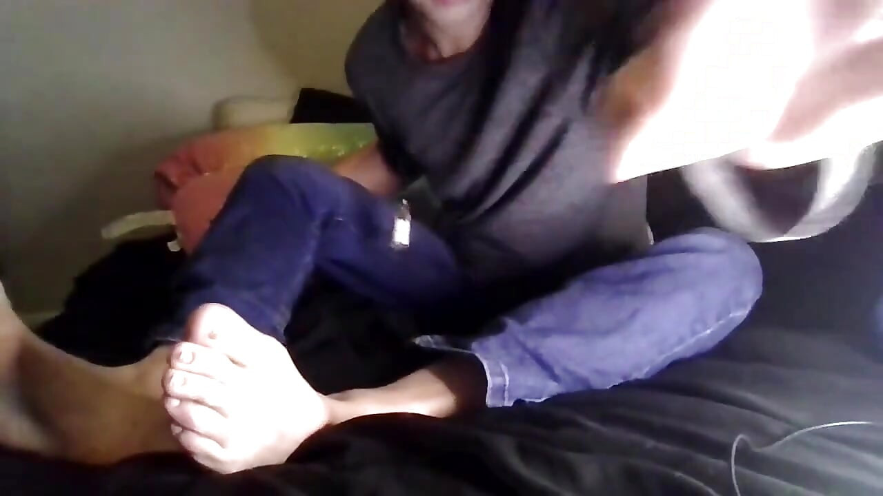 Feet & Vaping
