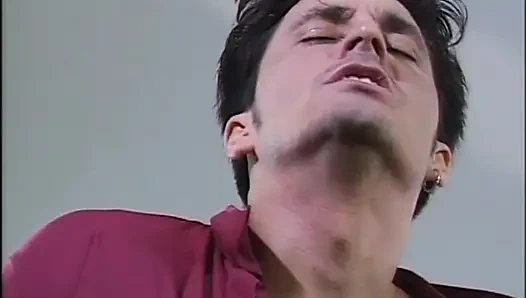 Reifer MILF-arsch gefickt und von monsterschwänzen in den mund gespritzt