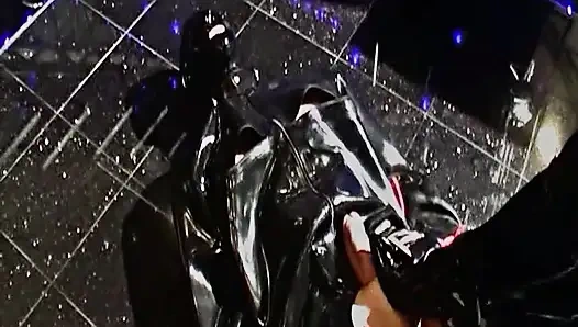 Kauçuk köle için kötü soğuk su tedavisi