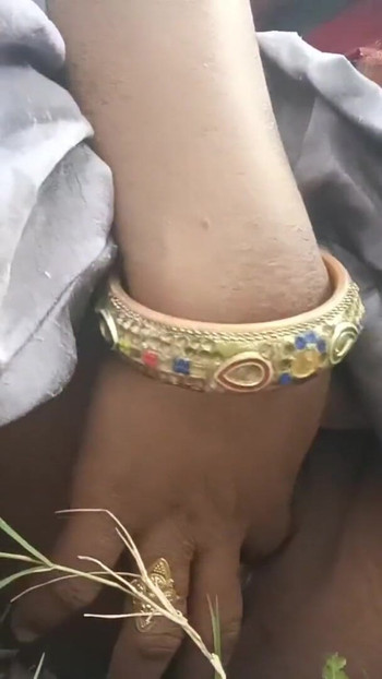 Thrilling moment from "Finger chudai se Nikal Gaya bhabhi ka peshab"