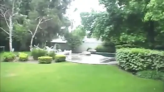 Seksi genç yaramaz kız anal seks yapıyor!