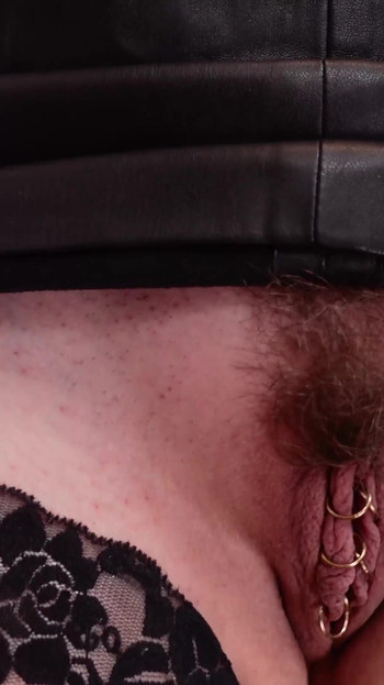Unvergesslicher moment aus "Haarige muschi Sperma Essen Anweisungen CEI - Arya Grander - FemDom POV und JOI kostenlose porno-video -"