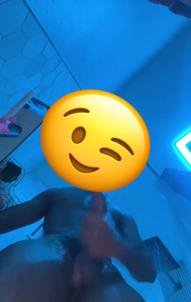 Big Black Dick In Shower 🤤