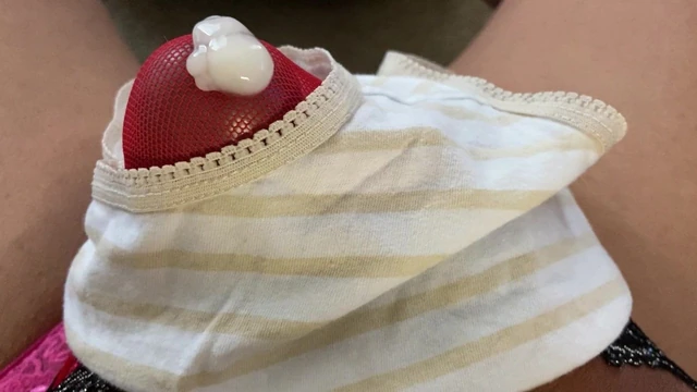 Cuming in panties